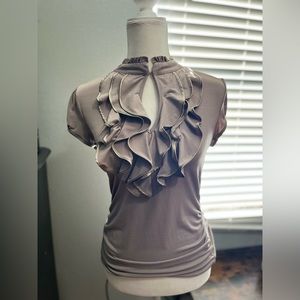 Ruffle top with choker-neck
